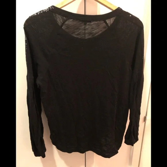 ⛔️SOLD⛔️ Splendid 🖤 Unique Embellished Long-Sleeve Top - Picture 4 of 10